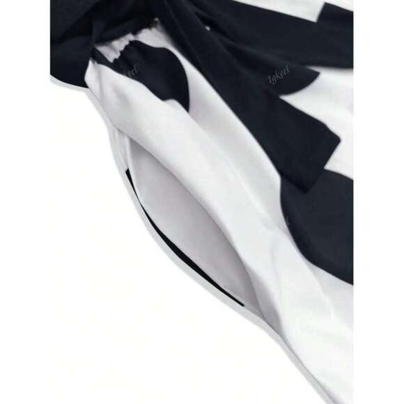 Women's Elegant V-Neck Polka Dot Contrast Color Pocket Sleeveless Casual Dress - Picture 9 of 9